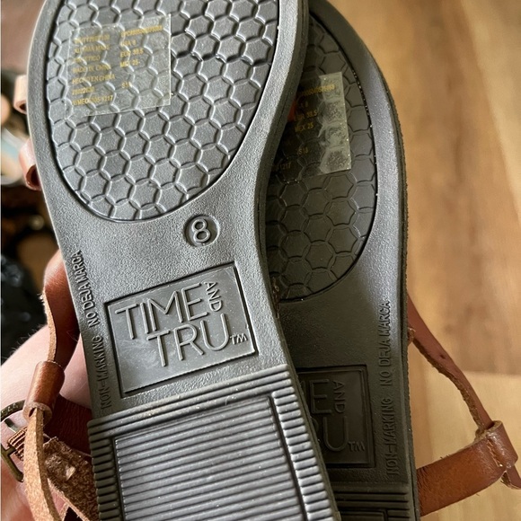 Time & Tru Black and Brown Strappy Sandals - Picture 3 of 4